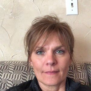 Meet your Posher, Lorie